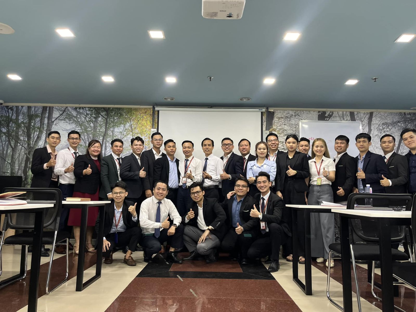 Nhân sự công ty
